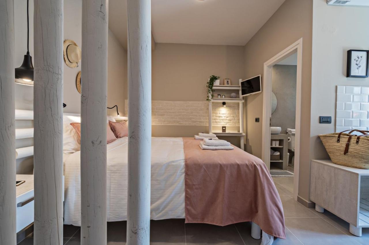 Deluxe Studio with Garden View 