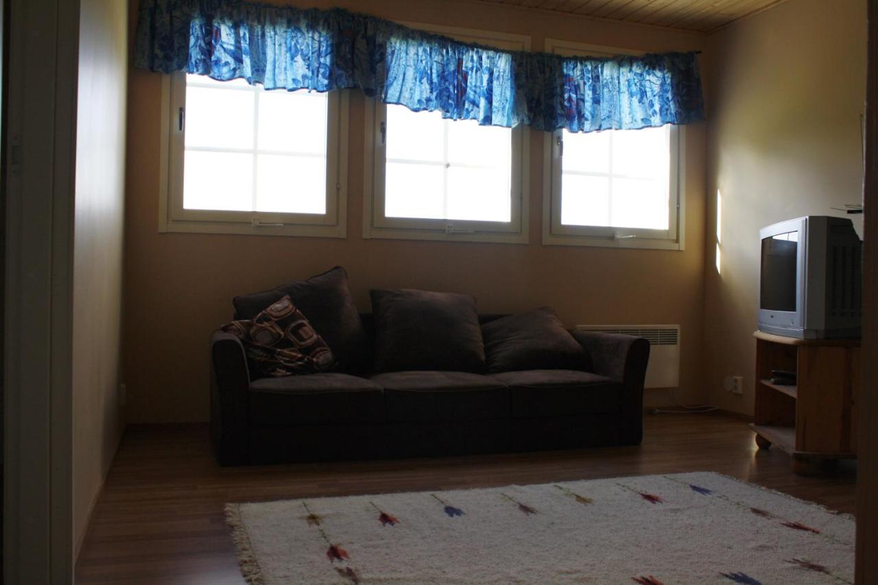 Surkeenjärven Jaakon talot - B&B Moksi