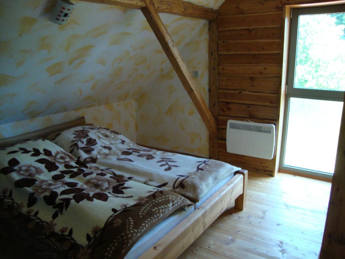 Two-Bedroom Apartment (7 Adults)