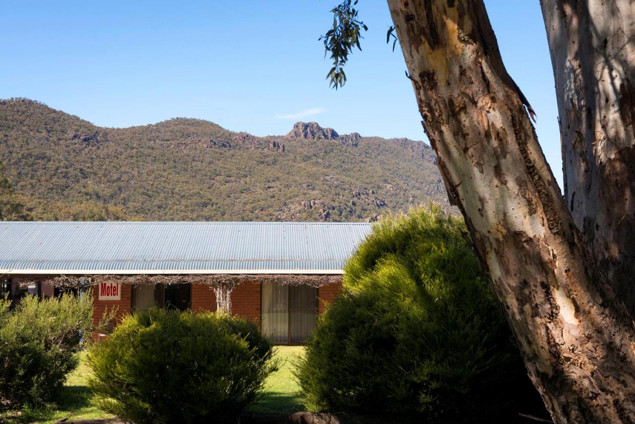 Family Room with Garden View