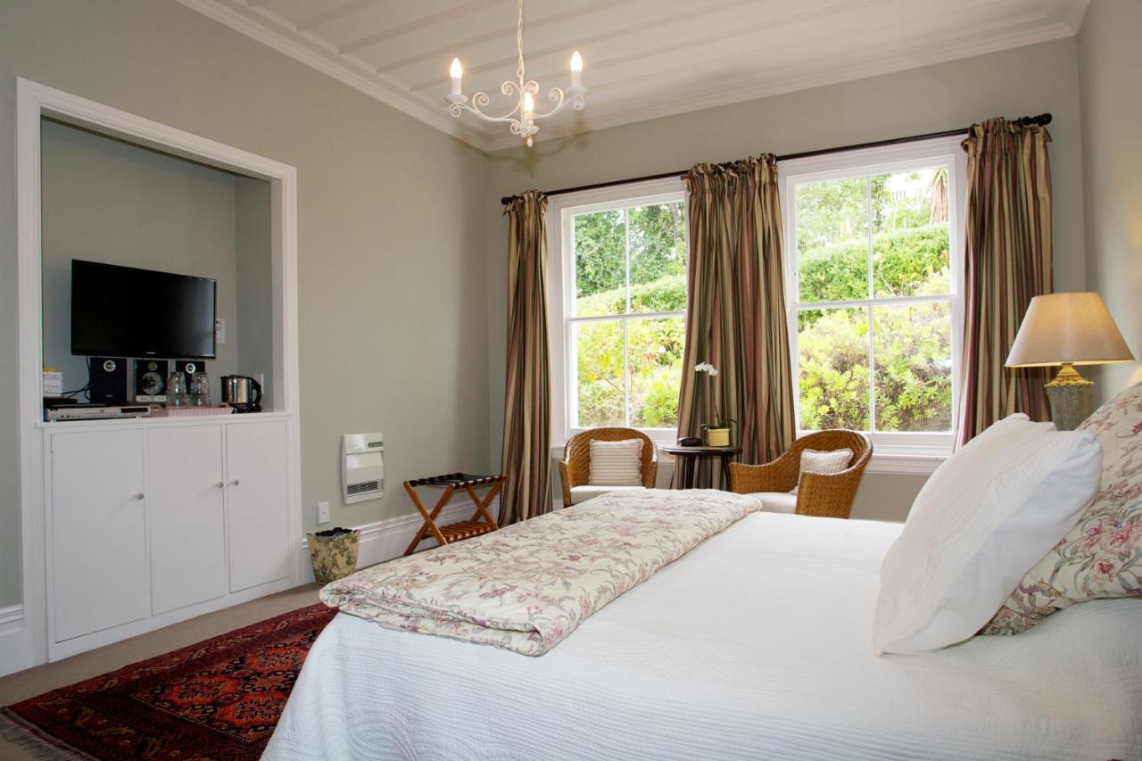 Double or Twin Room with Bathroom