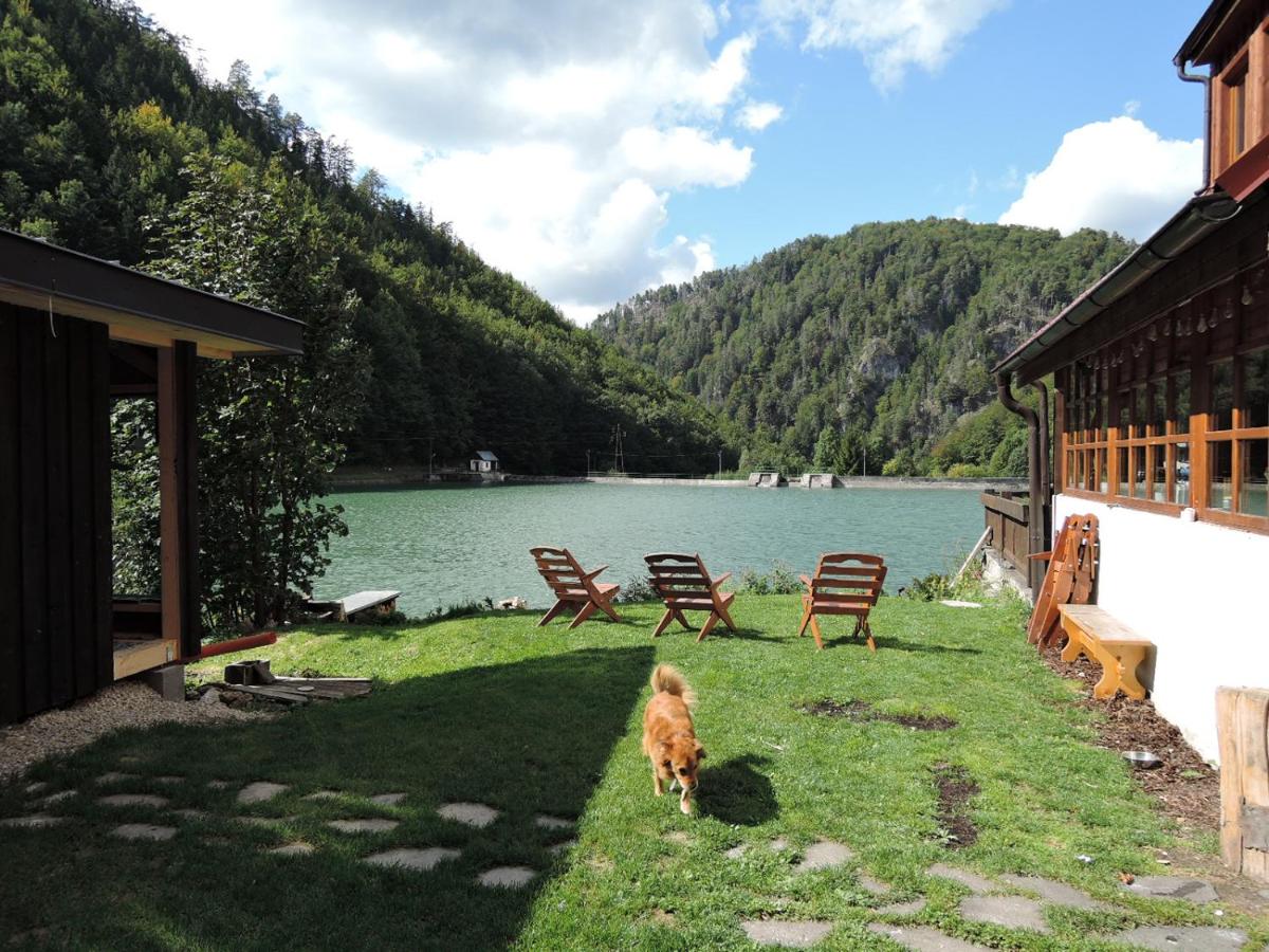 Chata Motyčky - B&B