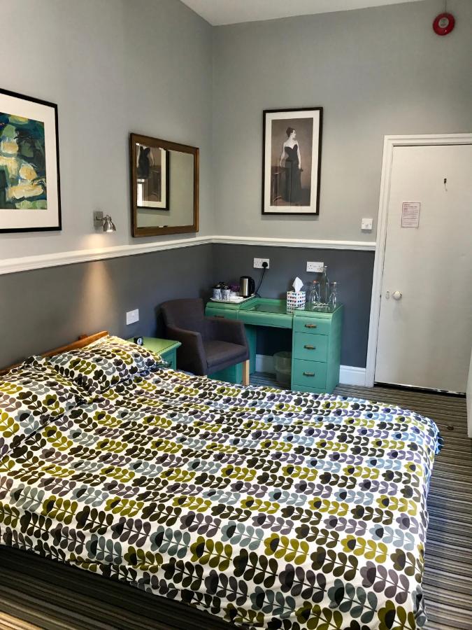 First Floor Double En Suite
