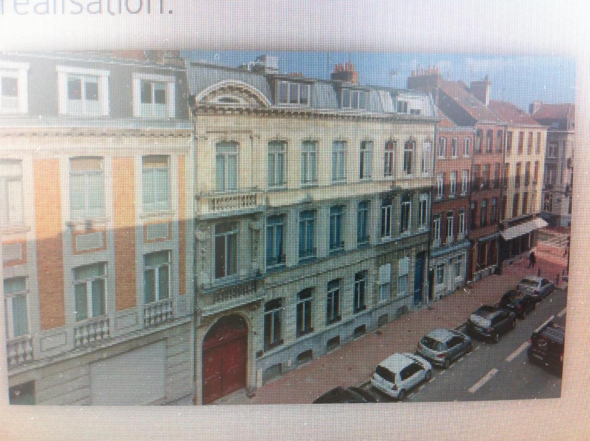 Appart République parking privé gratuit - Ferienwohnung