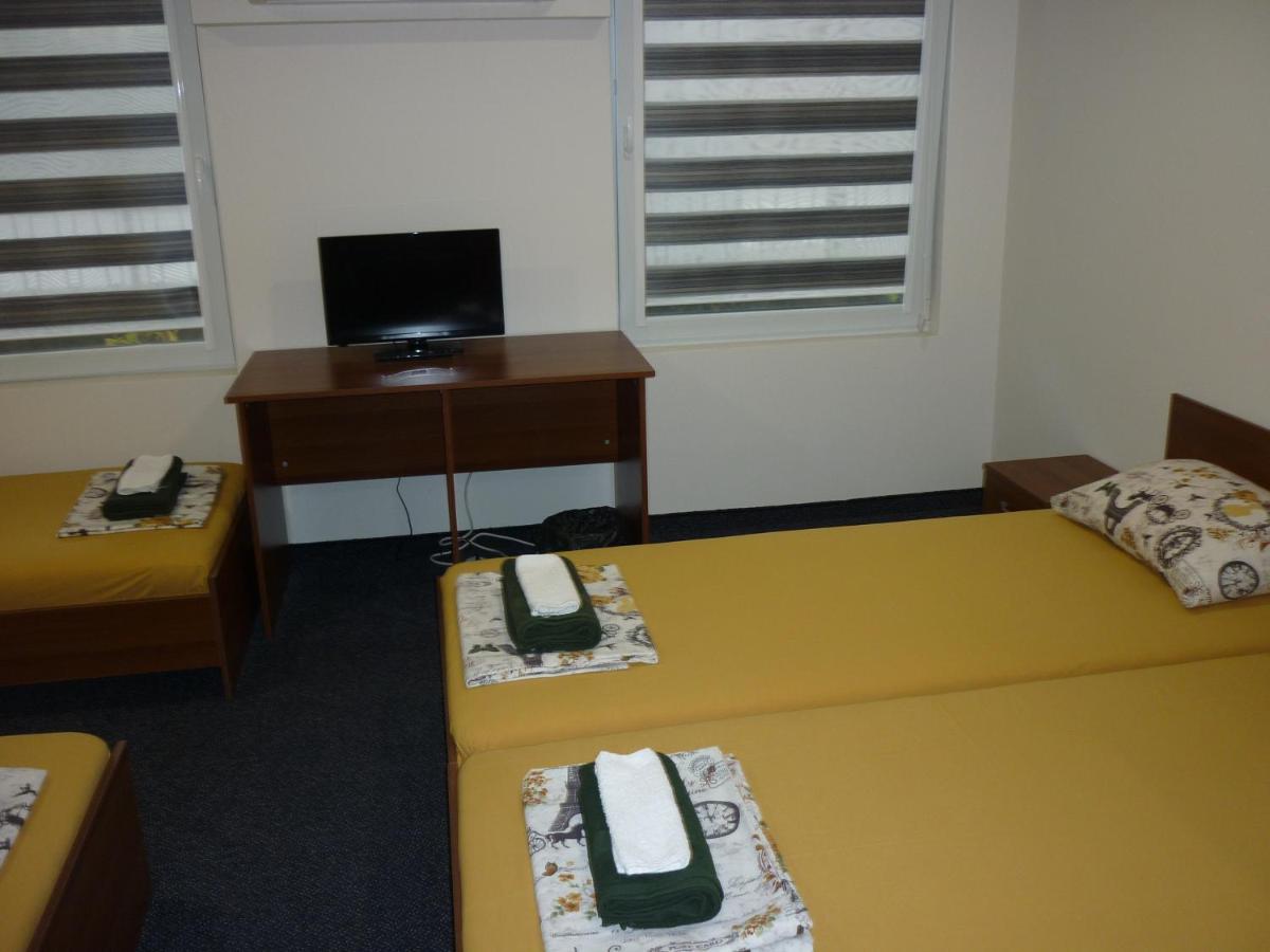Quadruple Room with Private Bathroom