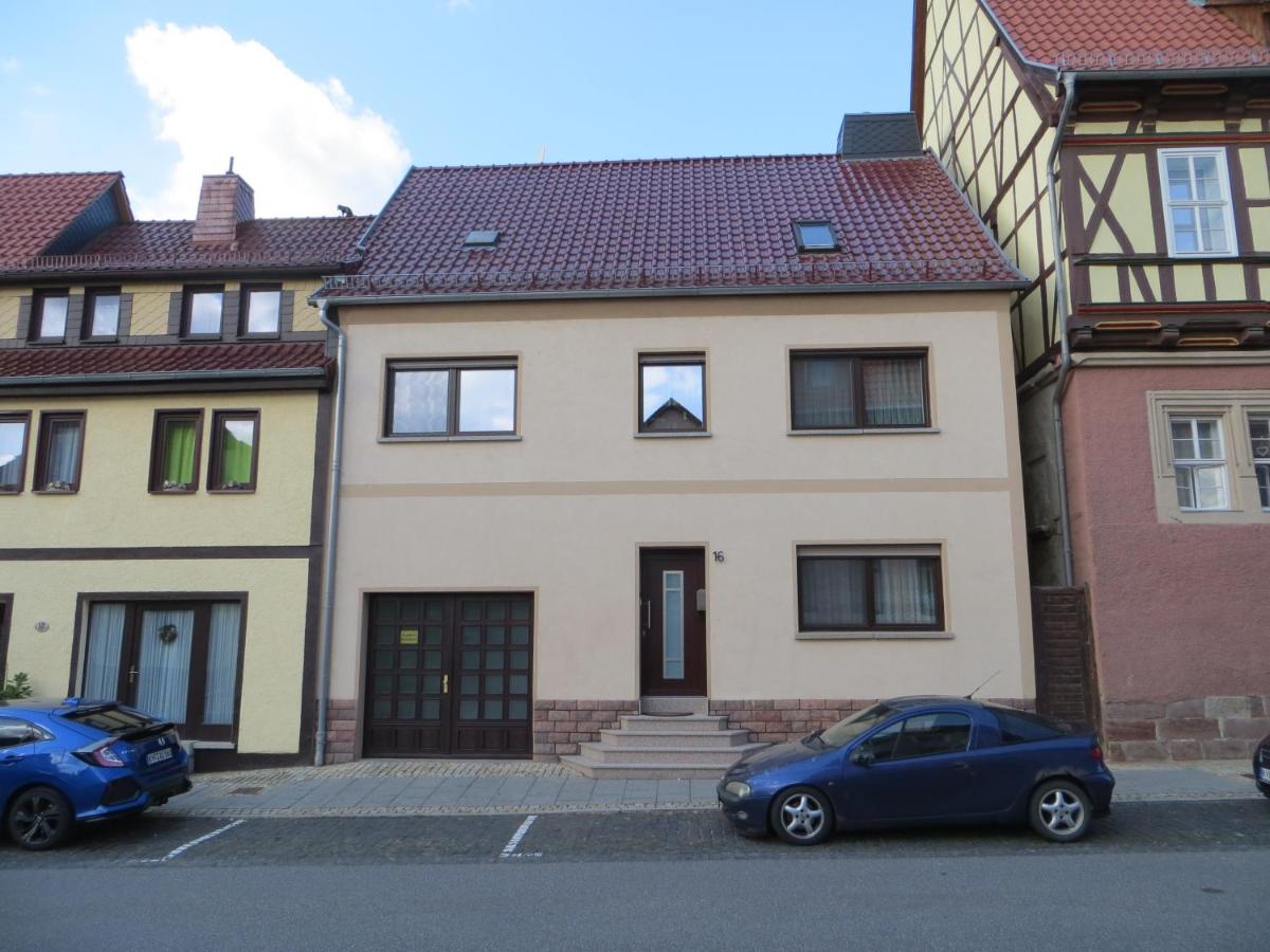 B&B Bad Frankenhausen - Ferienwohnung & Zimmervermietung Wolf - Bed and Breakfast Bad Frankenhausen