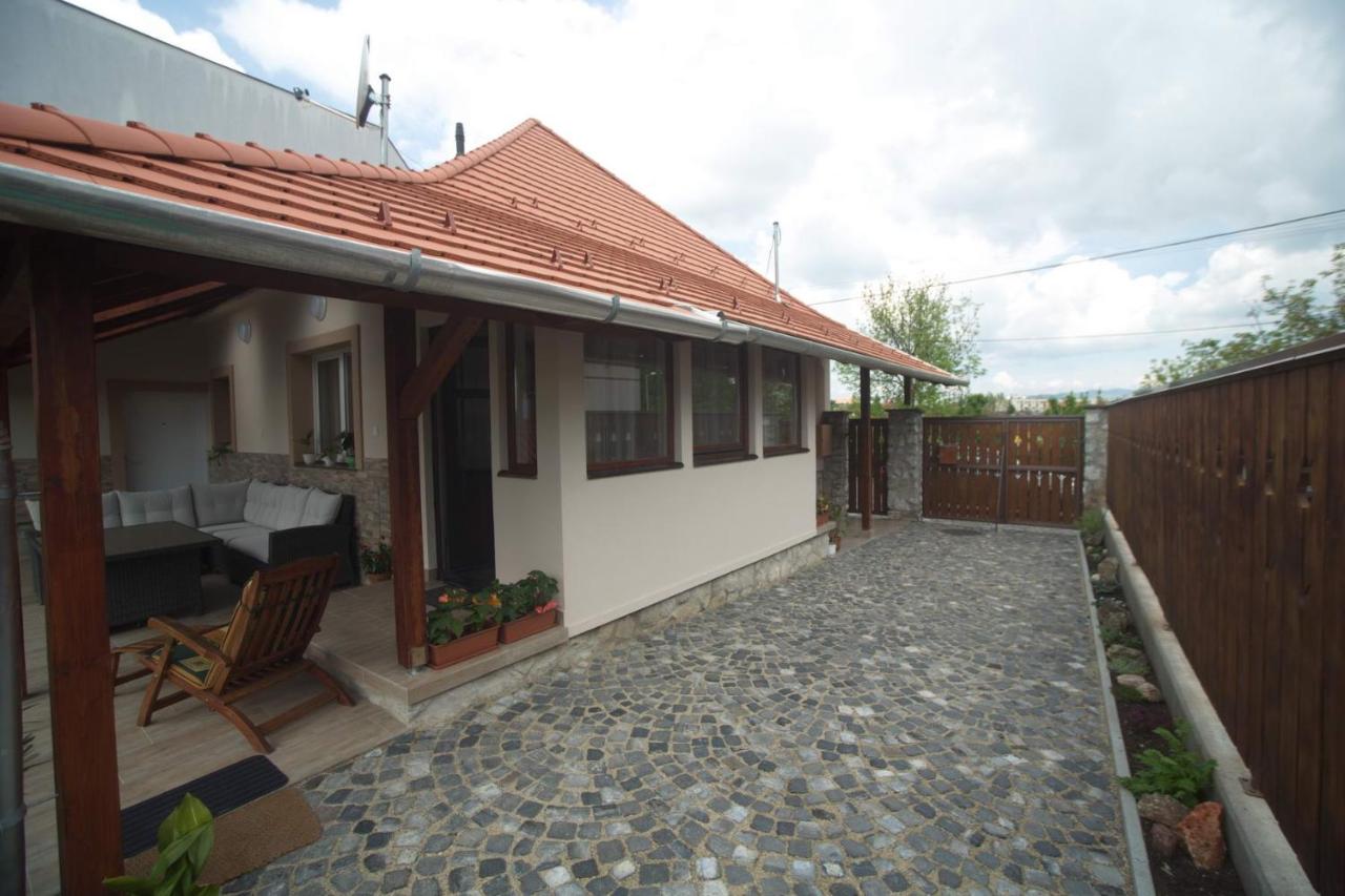 Holiday Home Podium - B&B
