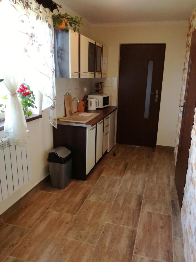 Doppel-/Zweibettzimmer mit Gemeinschaftsbad