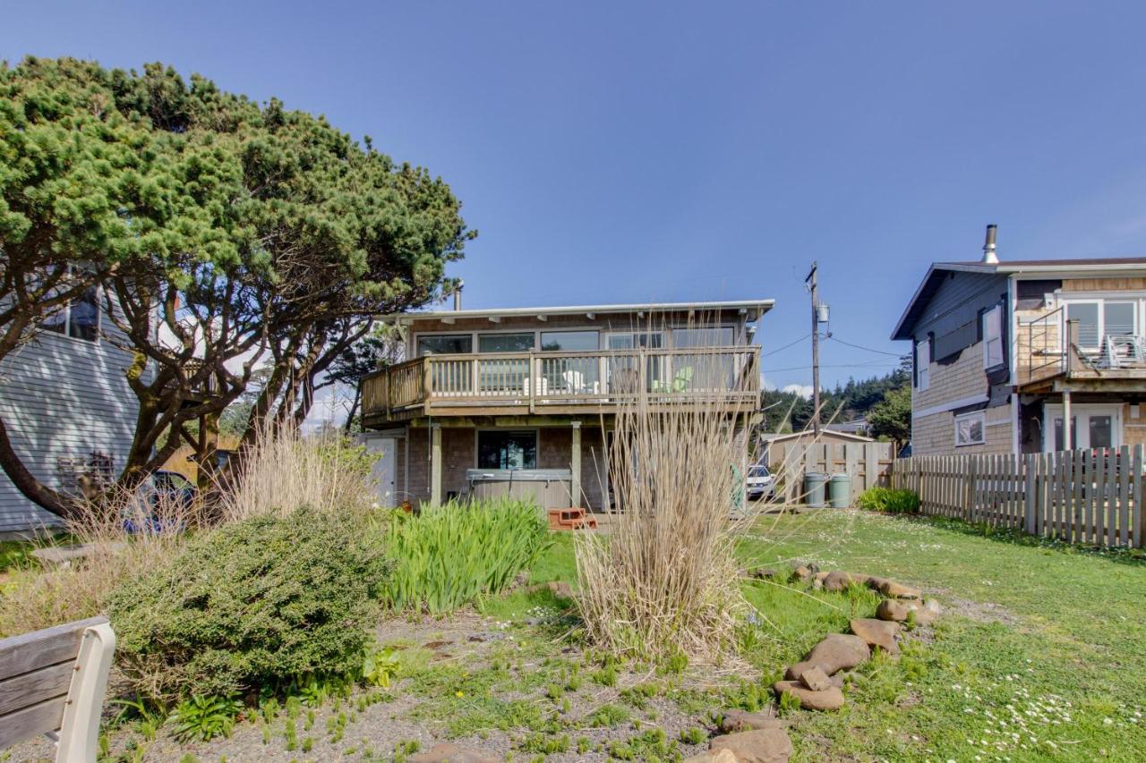 Shoreline Cottage Oceanfront Vacation Rental - Chambres d’hôtes Cape Meares