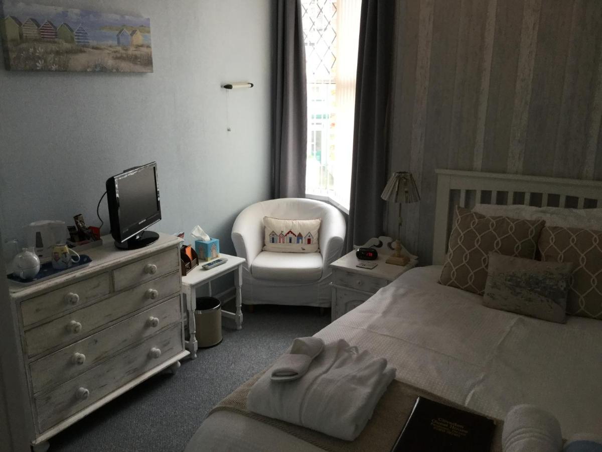 Camera Singola con Bagno Privato Esterno