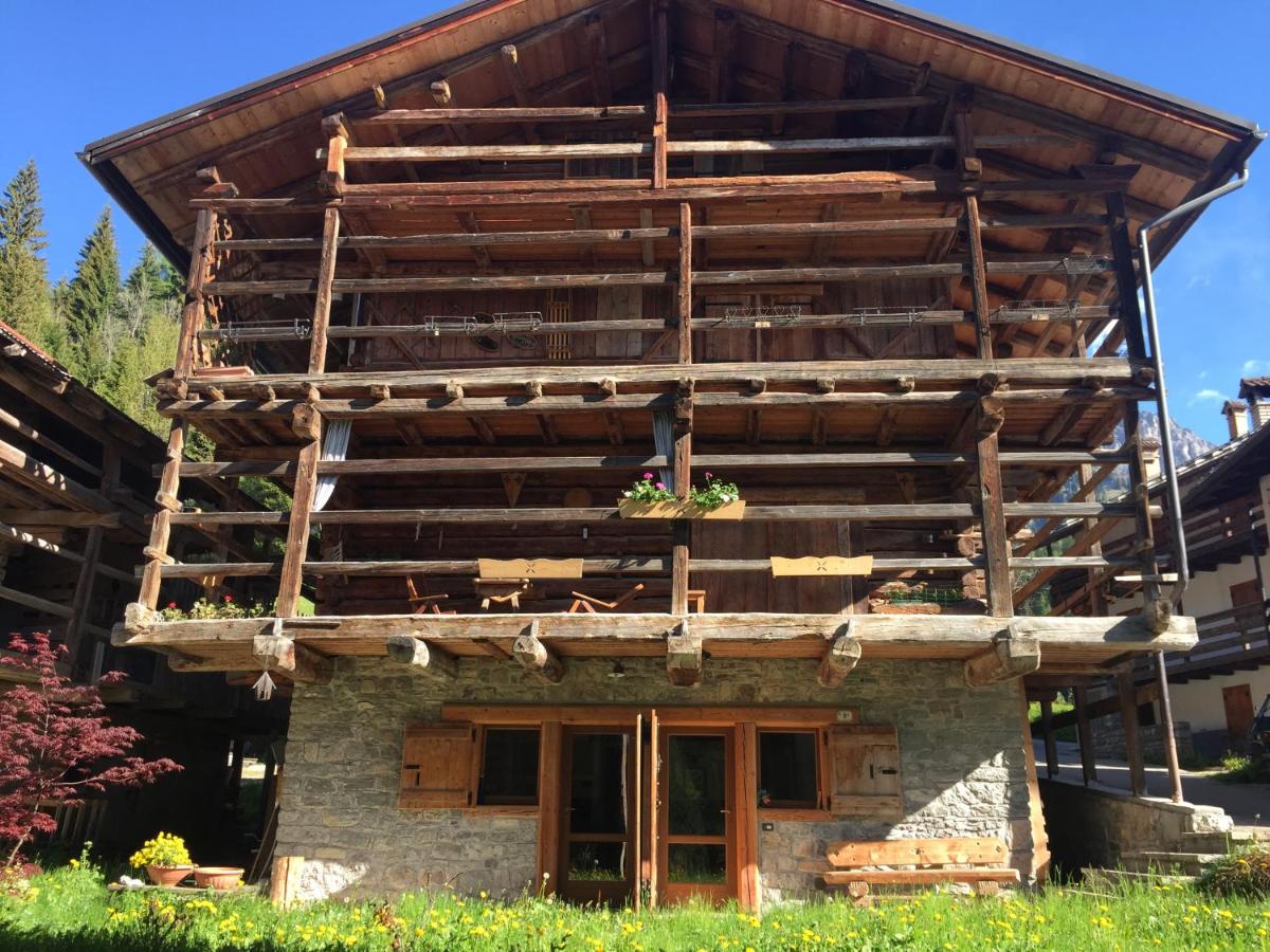 Chalet nel cuore delle Dolomiti - Bed and Breakfast