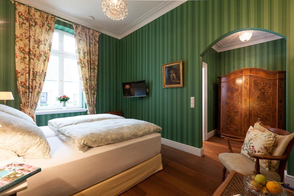 B&B Bocholt - Rooms GUT HEIDEFELD - Bed and Breakfast Bocholt