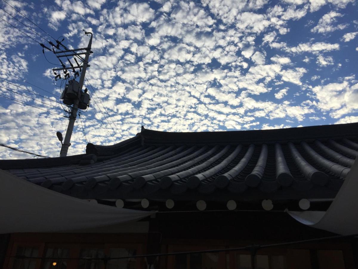 Hundred Years Hanok - B&B