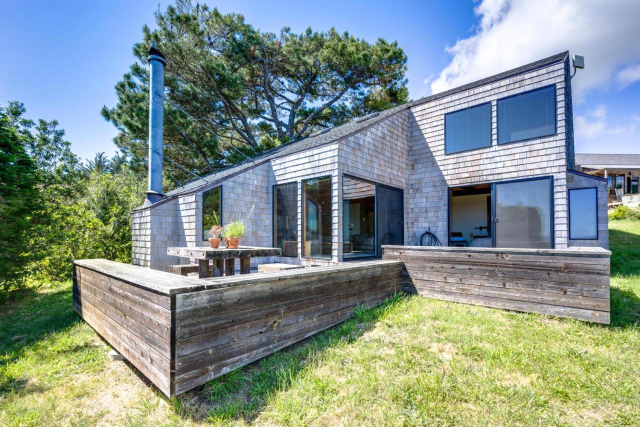 The Glass House - B&B