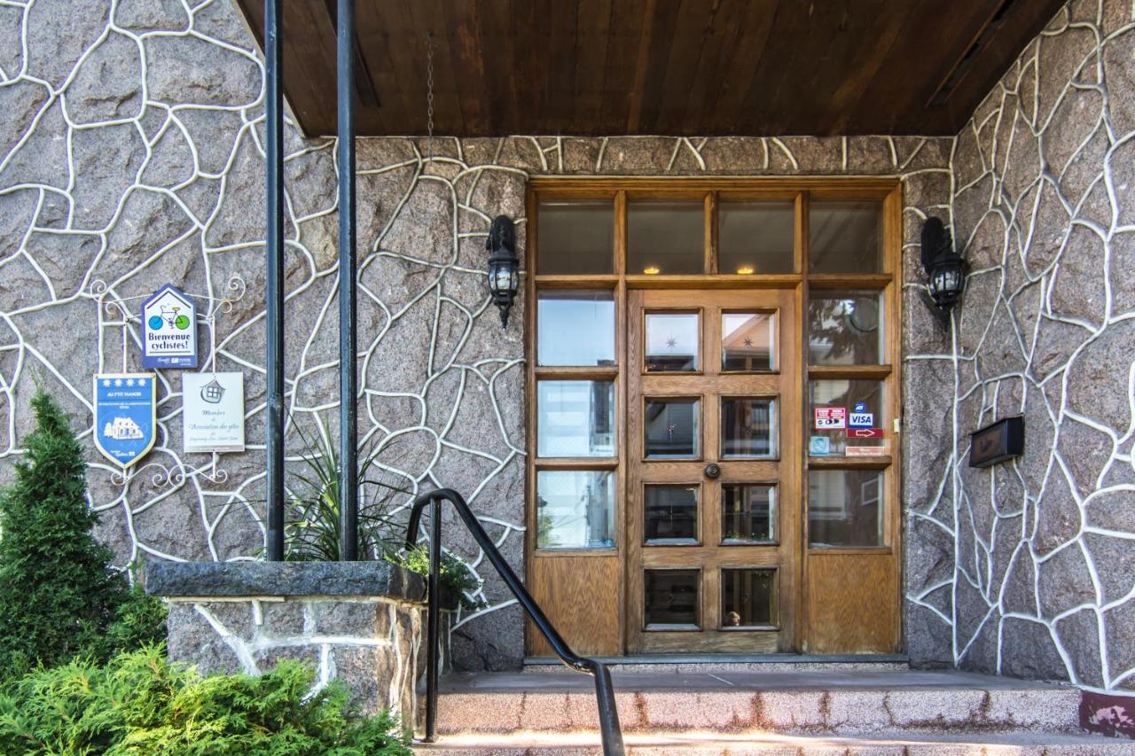 Gite Au P'tit Manoir B&B - B&B Saguenay