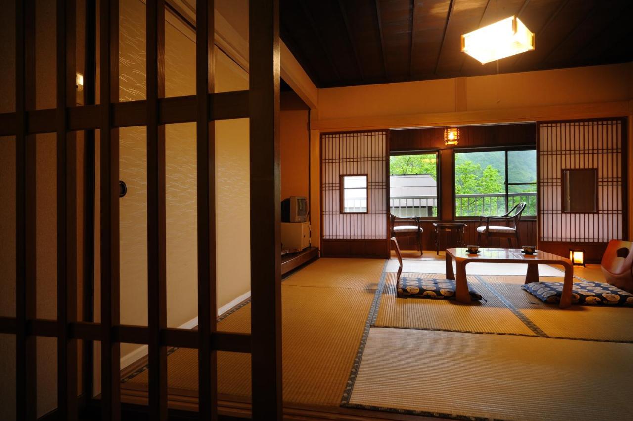 Standard Zweibettzimmer im japanischen Stil mit Gemeinschaftsbad