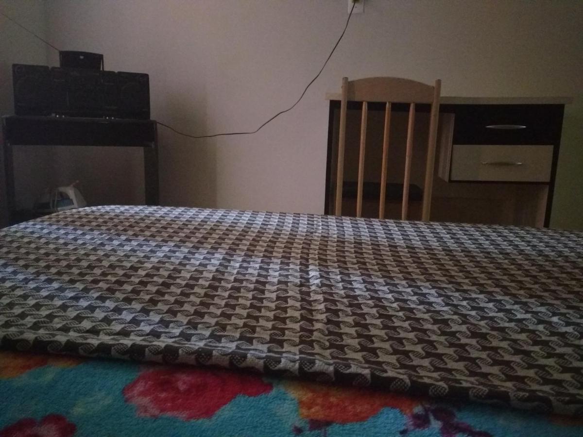 Vierpersoonskamer met Eigen Badkamer