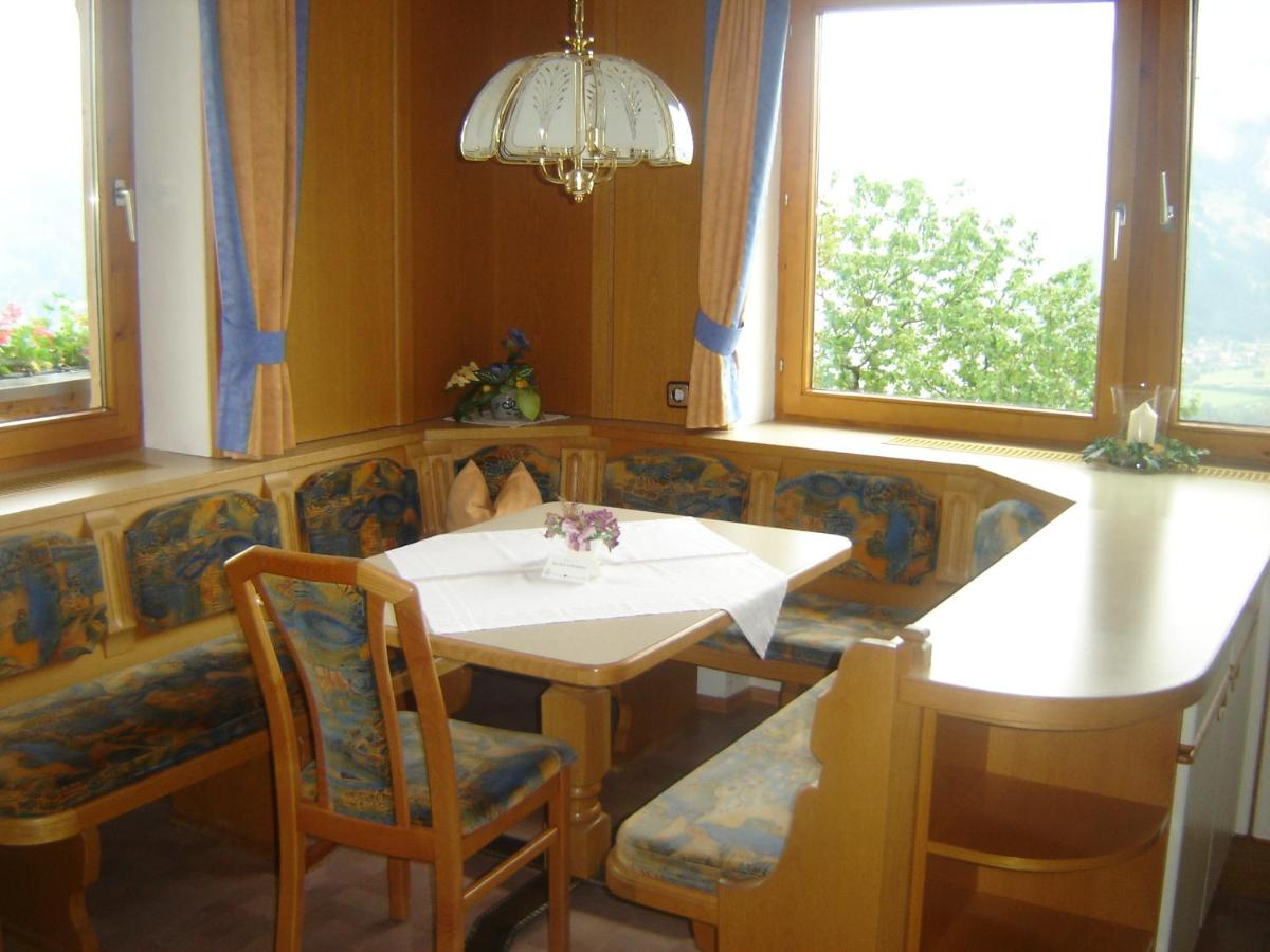 Ferienwohnung Kainer Carina - B&B Ried im Zillertal