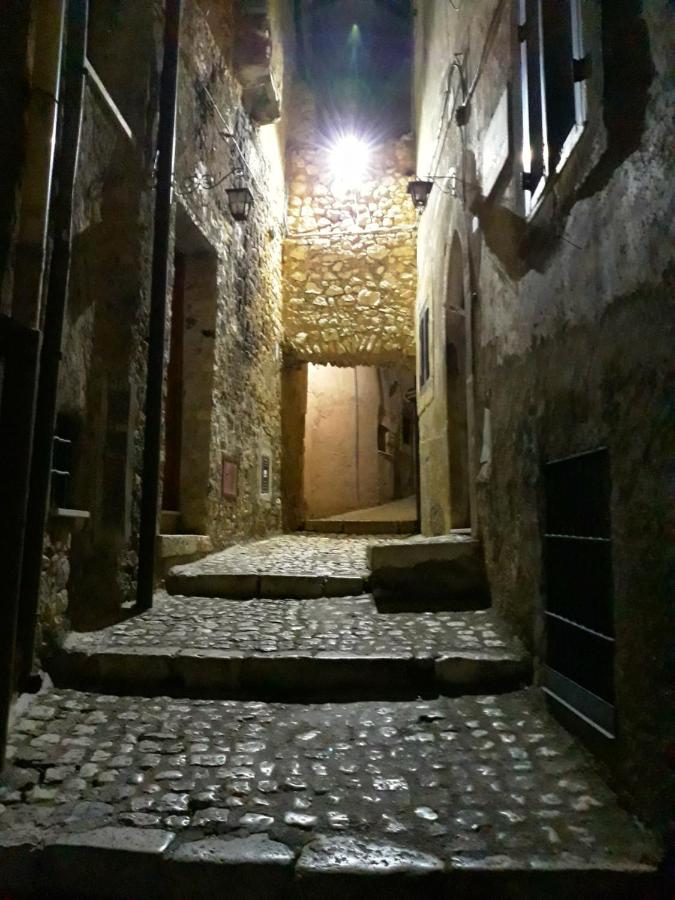 Antico Oratorio dei Razza - B&B Sermoneta