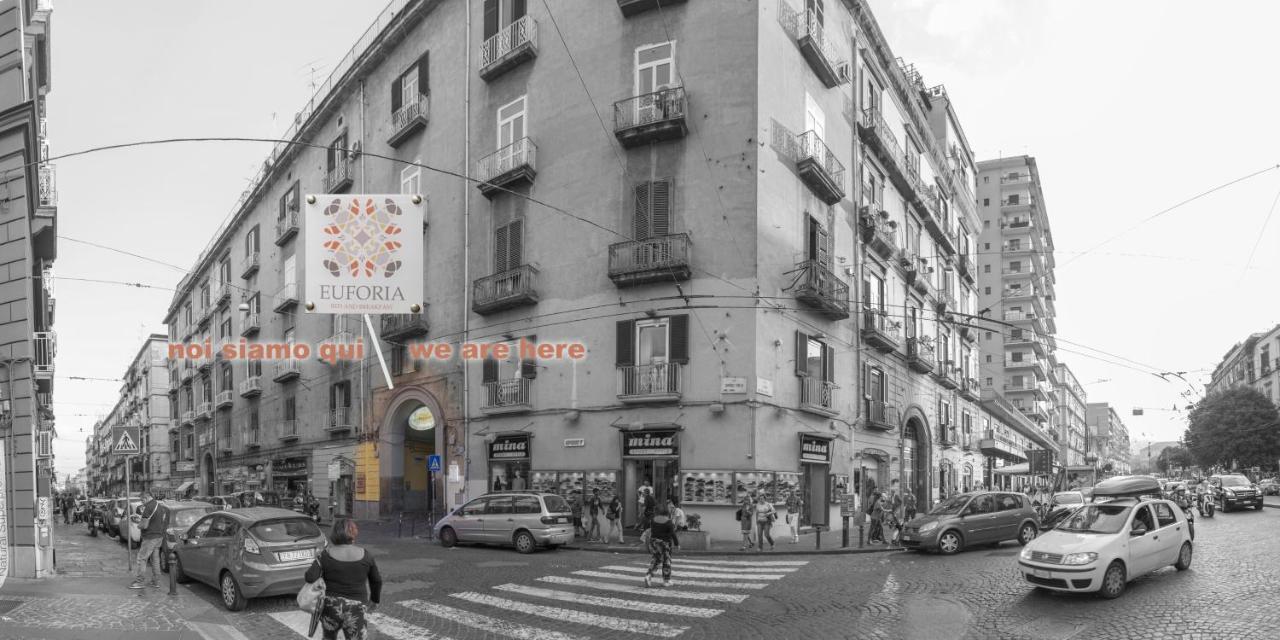 Euforia Napoli - Tre Sedi - Three Locations - B&B