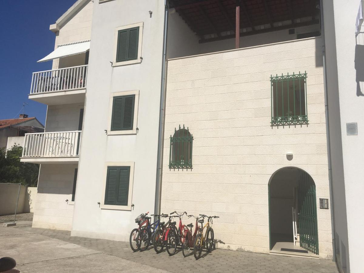 Apartment Sveti Ivan - Chambres d’hôtes Sutivan