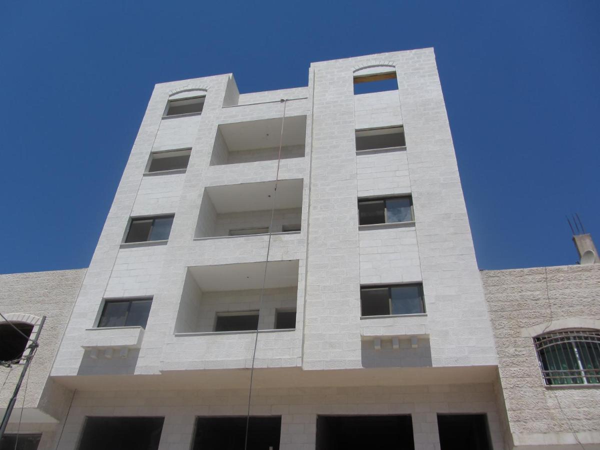 Z apartment - B&B Zarqa