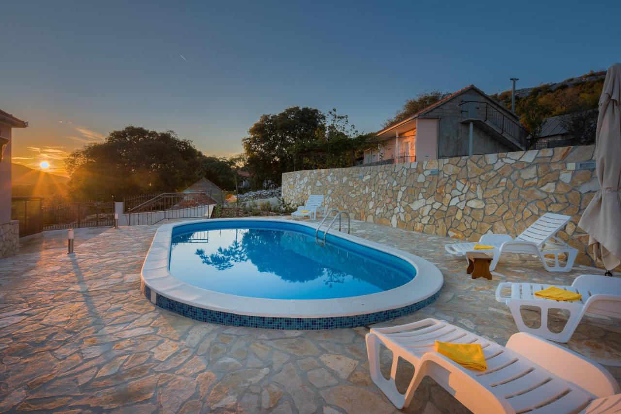 Villa Stara Kula - B&B Ljubitovica