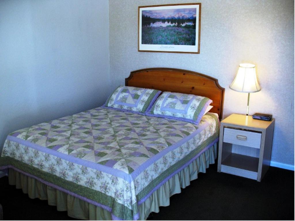 B&B Klamath Falls - Golden West Motel - Bed and Breakfast Klamath Falls