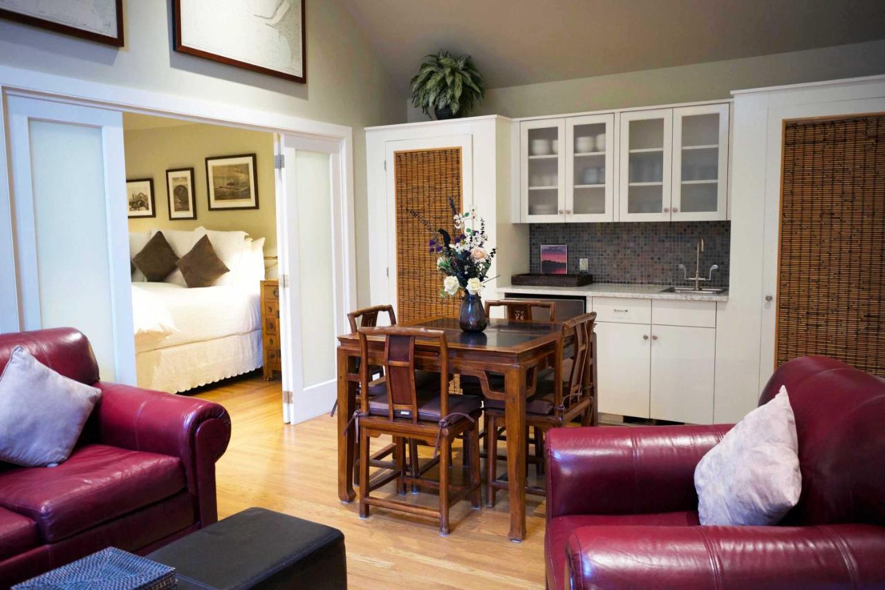 Suite Thirty Two - Dog-Friendly