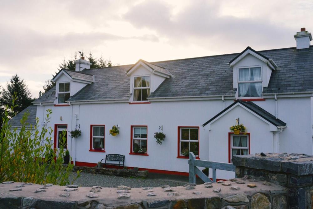 B&B Clifden - The Old School House - Bed and Breakfast Clifden