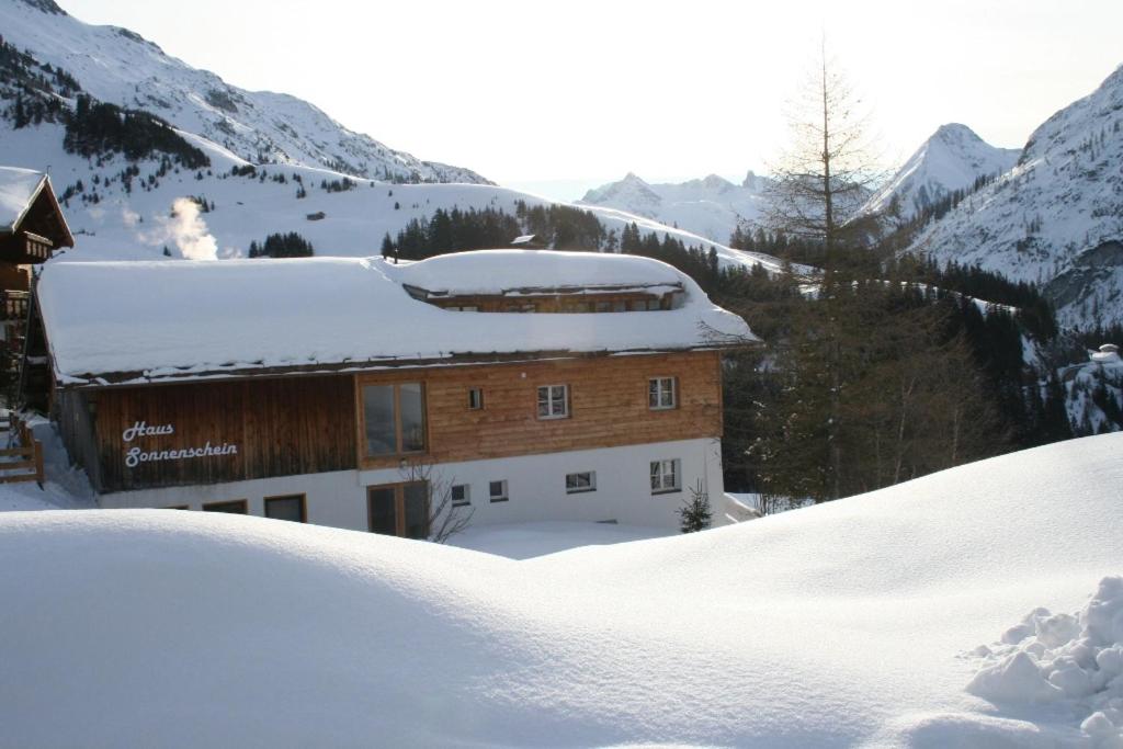 B&B Warth - Haus Sonnenschein - Bed and Breakfast Warth