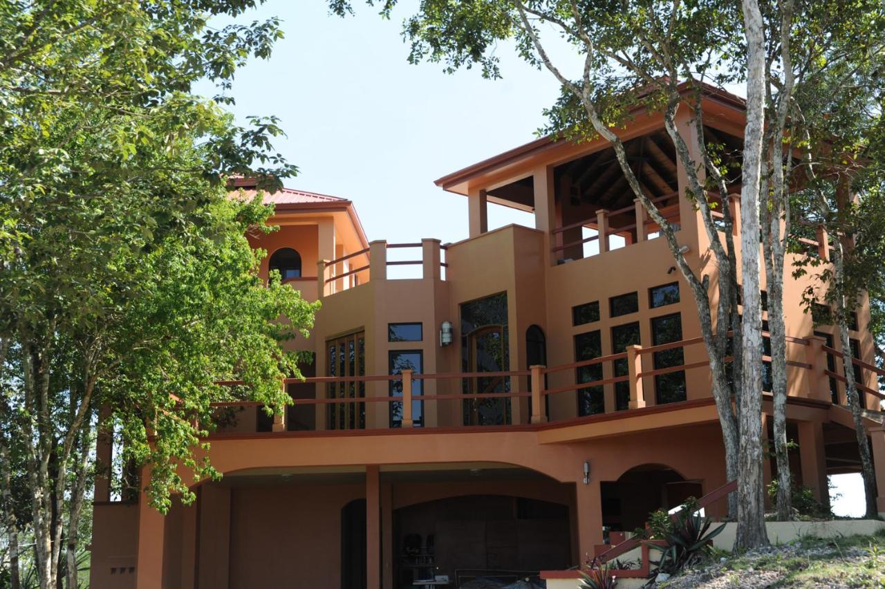 Villa Deluxe