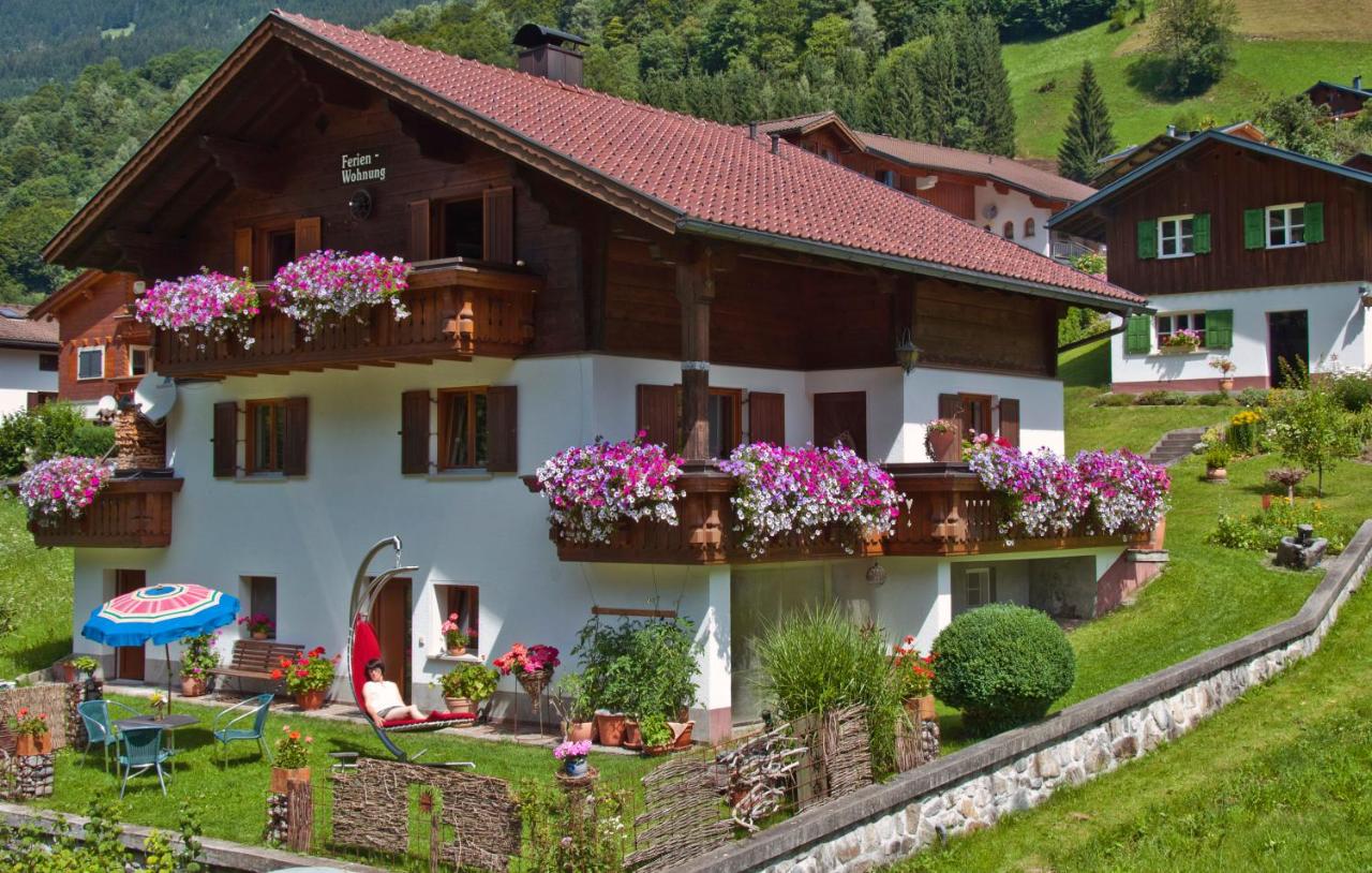 B&B Silbertal - Ferienwohnung Winkler - Bed and Breakfast Silbertal