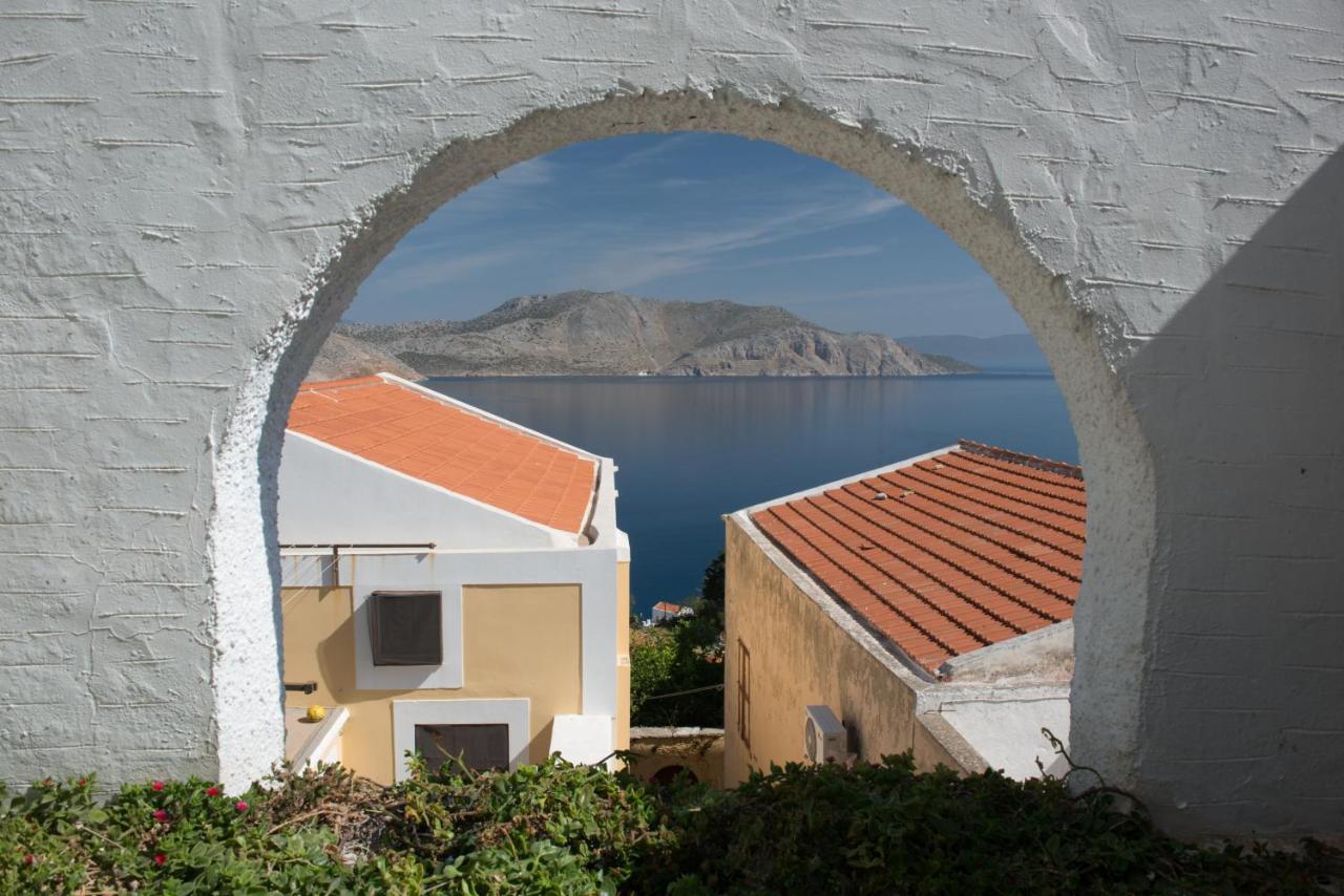 Kyklameno Apartment - Chambres d’hôtes Sými