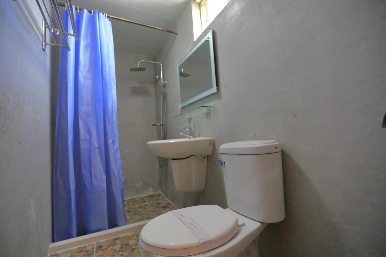 Single Room with Shared Shower and Toilet
