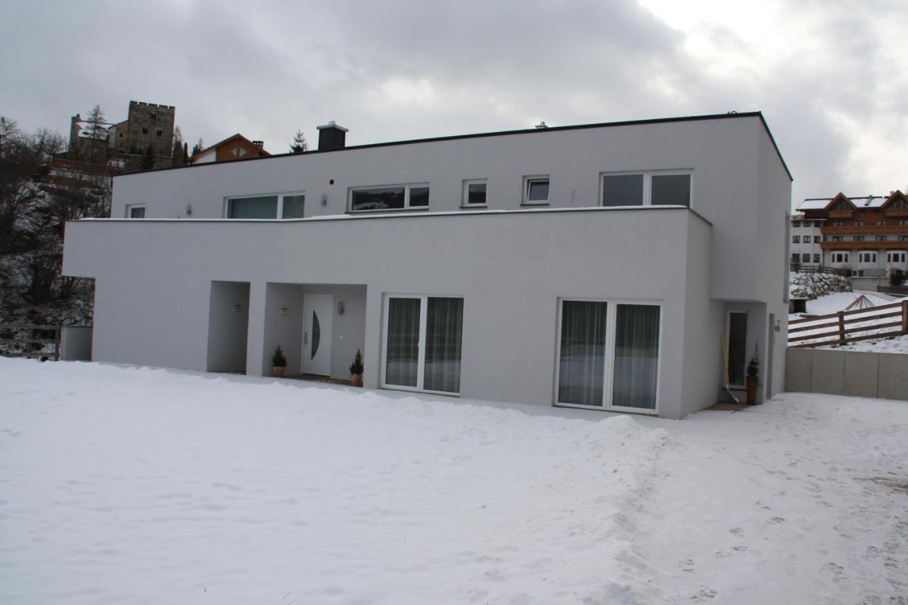 Apartment mit 3 Schlafzimmern und Terrasse