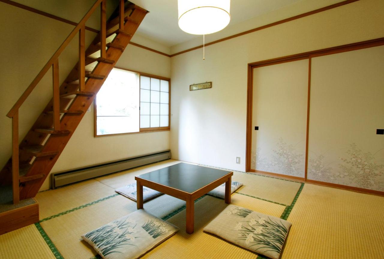 Japanese-Style Room