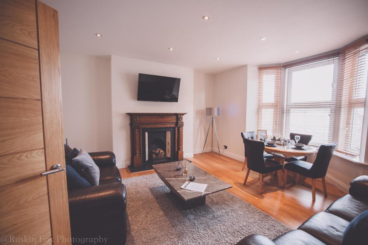 B&B Aberdeen - Impressive 3 bedroom - Bed and Breakfast Aberdeen