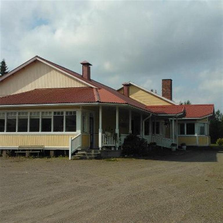 Majatalo Myötätuuli - Ferienwohnung Pitkäjärvi