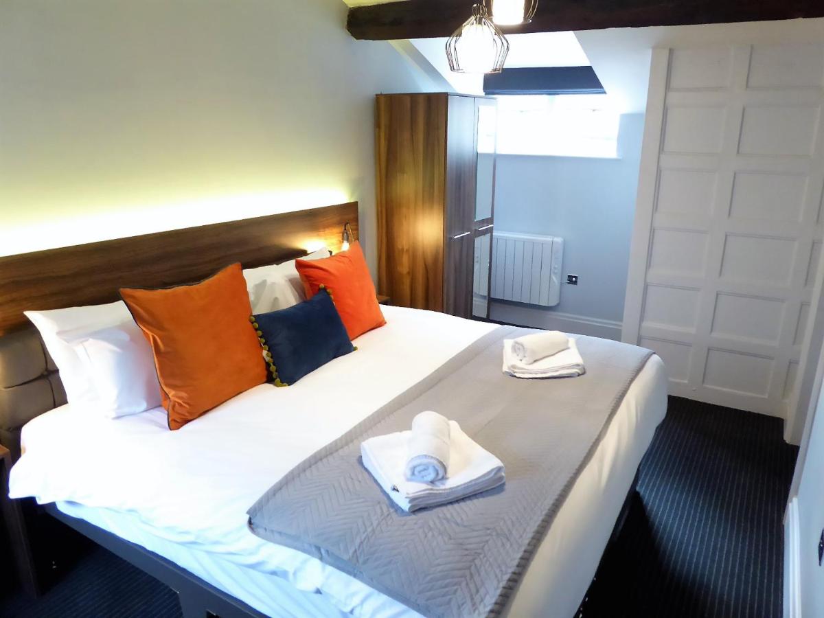 B&B Leeds - The Smeaton at Claremont Apartments - Bed and Breakfast Leeds