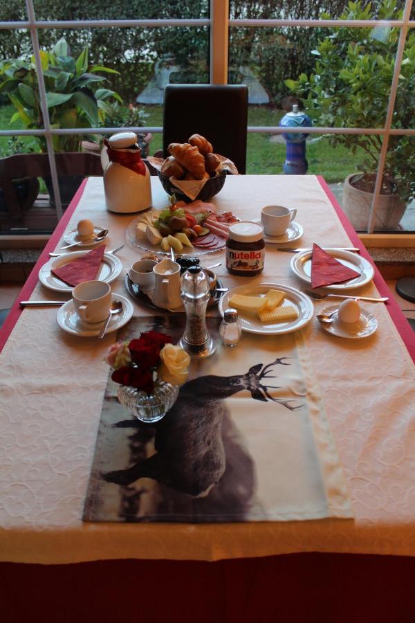 Gasthof zum Hirsch - Ferienwohnung Neukirch