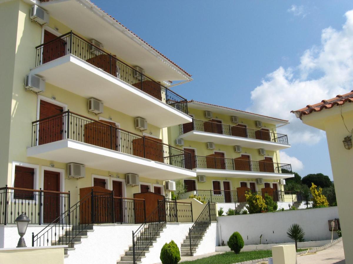 Studio with Sea View (2 Adults)