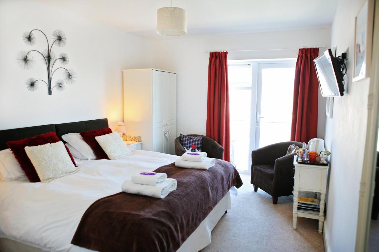 Double or Twin Room with Balcony