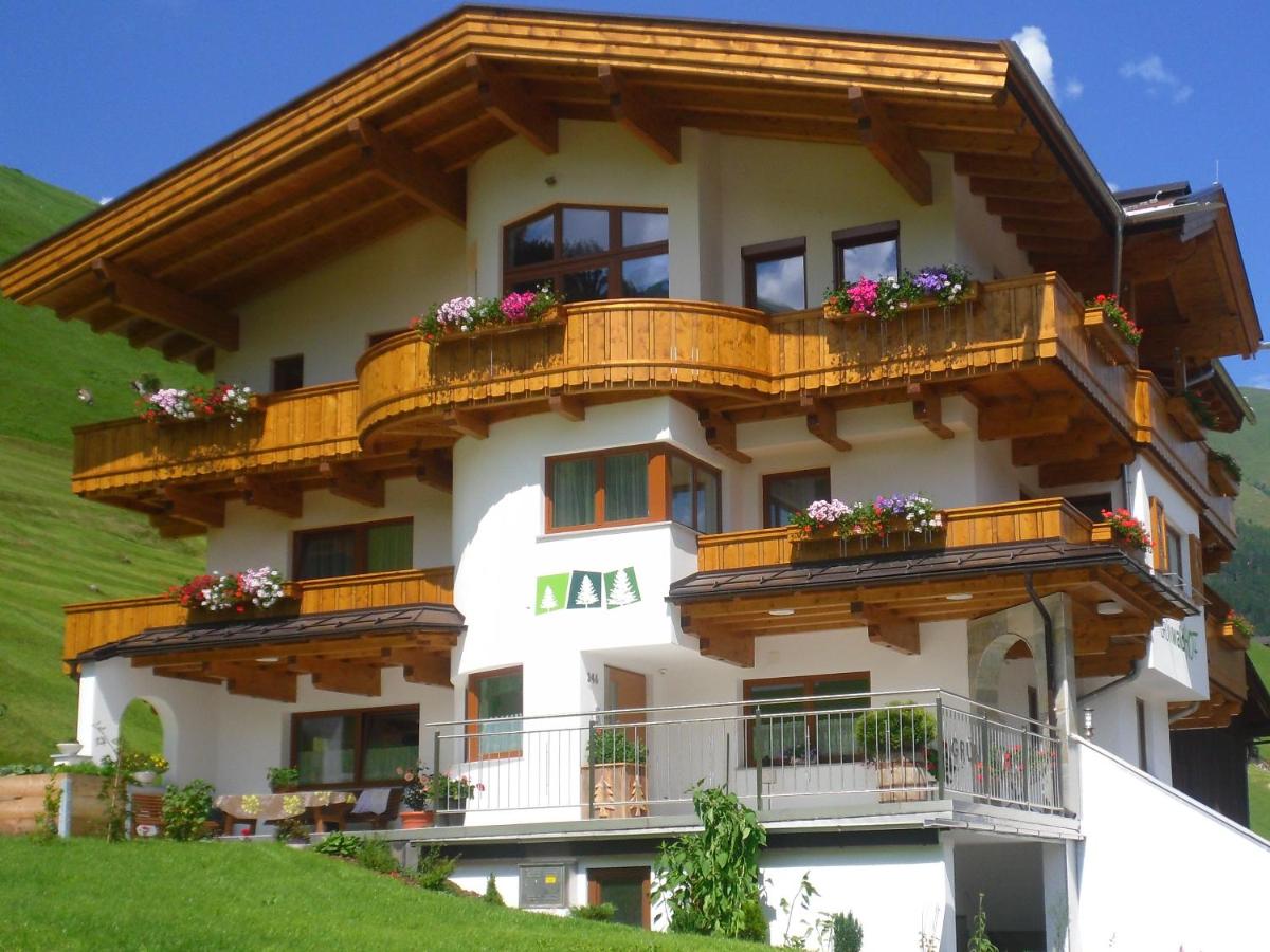 Grünwaldhof - Bed and Breakfast Tux