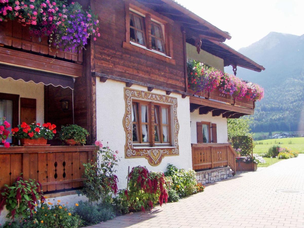 B&B Inzell - Ferienwohnungen mit Bergblick - Bed and Breakfast Inzell