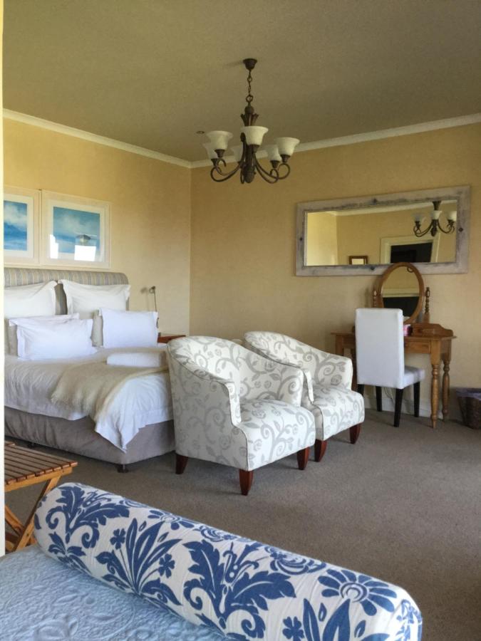Ground Floor, Sea Facing - Shower only