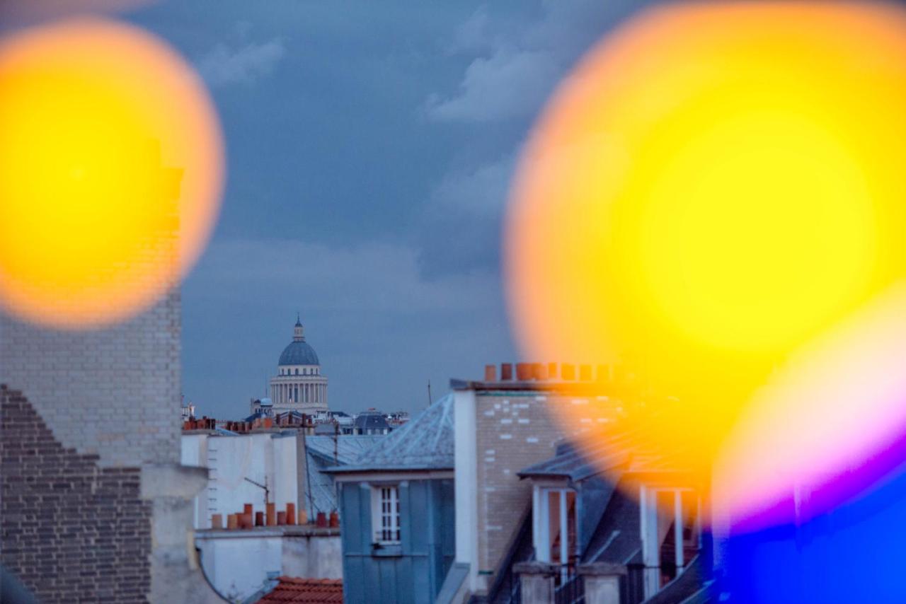 Eiffel Tower view + terrace Saint Germain des Pres - B&B