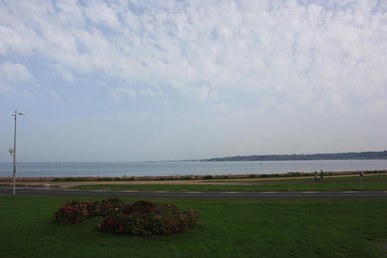 Les Studios de la Côte Roz - Voyageur Solo - Vue Mer - B&B Perros-Guirec