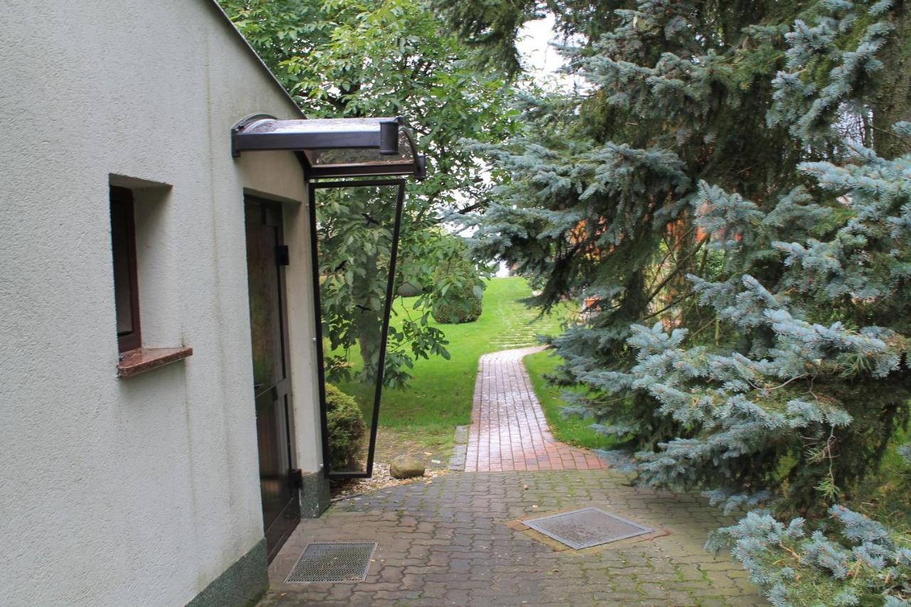 Bungalow am Wassergrundstück - Bed and Breakfast Wendisch Rietz
