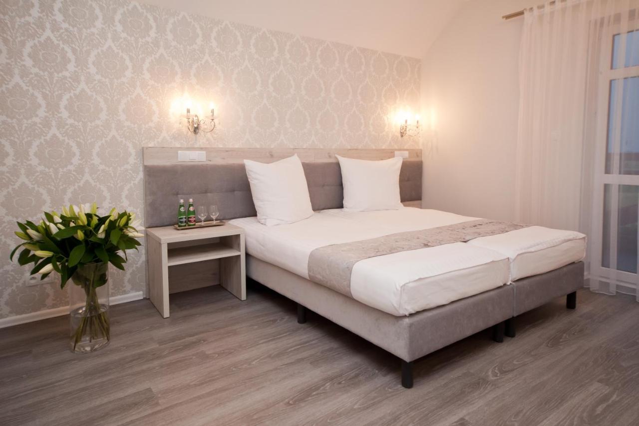 Twin Room with Balcony